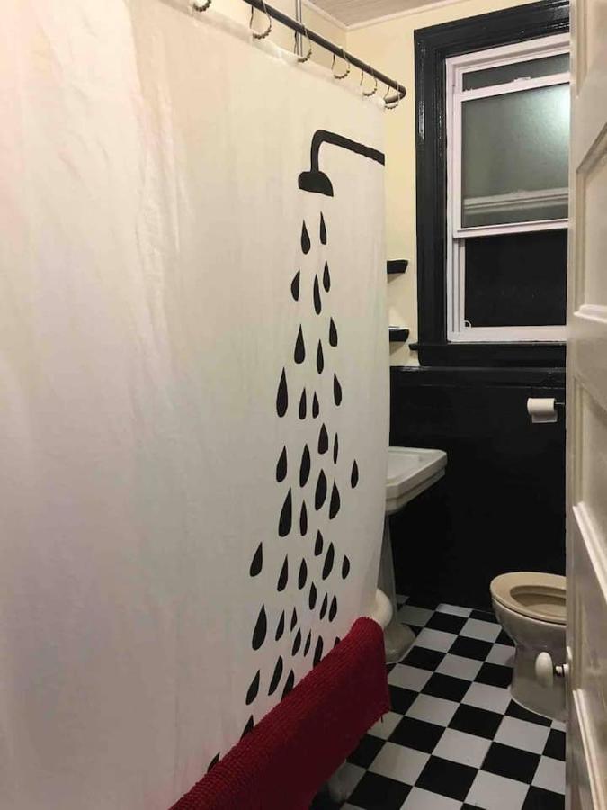 Cozy Downtown Private Rooms Near Ago Торонто Екстер'єр фото